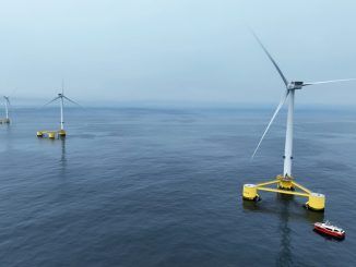 «Renovables sí, pero sin destrozar el litoral»: la rebelión de los pescadores gallegos contra la eólica marina