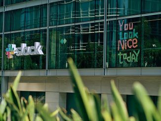 El cierre de Future Forum confirma el cambio en Salesforce:  del teletrabajo a la vuelta a la oficina y los despidos masivos